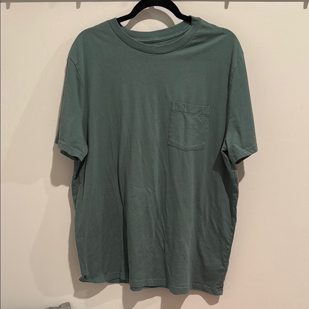 GAP Men’s Green Short Sleeve Pocket Tee sz XL Never Worn